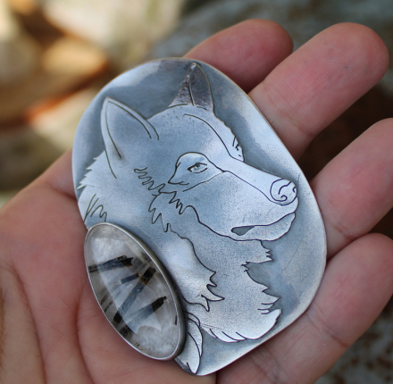 Wisior srebrny wilk turmalin w kwarcu