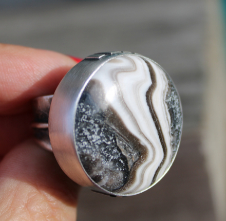 Pierścień srebrny z jaspisem zebra
