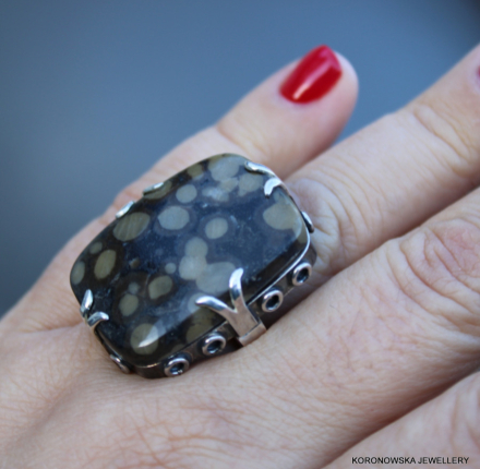Pierścień srebrny z wyjątkowym jaspisem